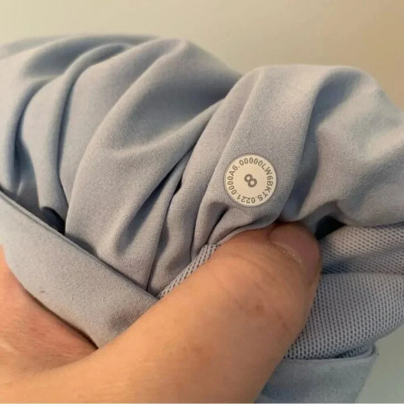 Lululemon Beyond the  Studio Crop Blue Linen Swift Fabric 8 - Picture 7 of 15